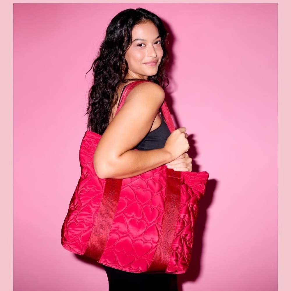 Victoria's Secret Valentines Quilted hearts Puffer Tote Bag